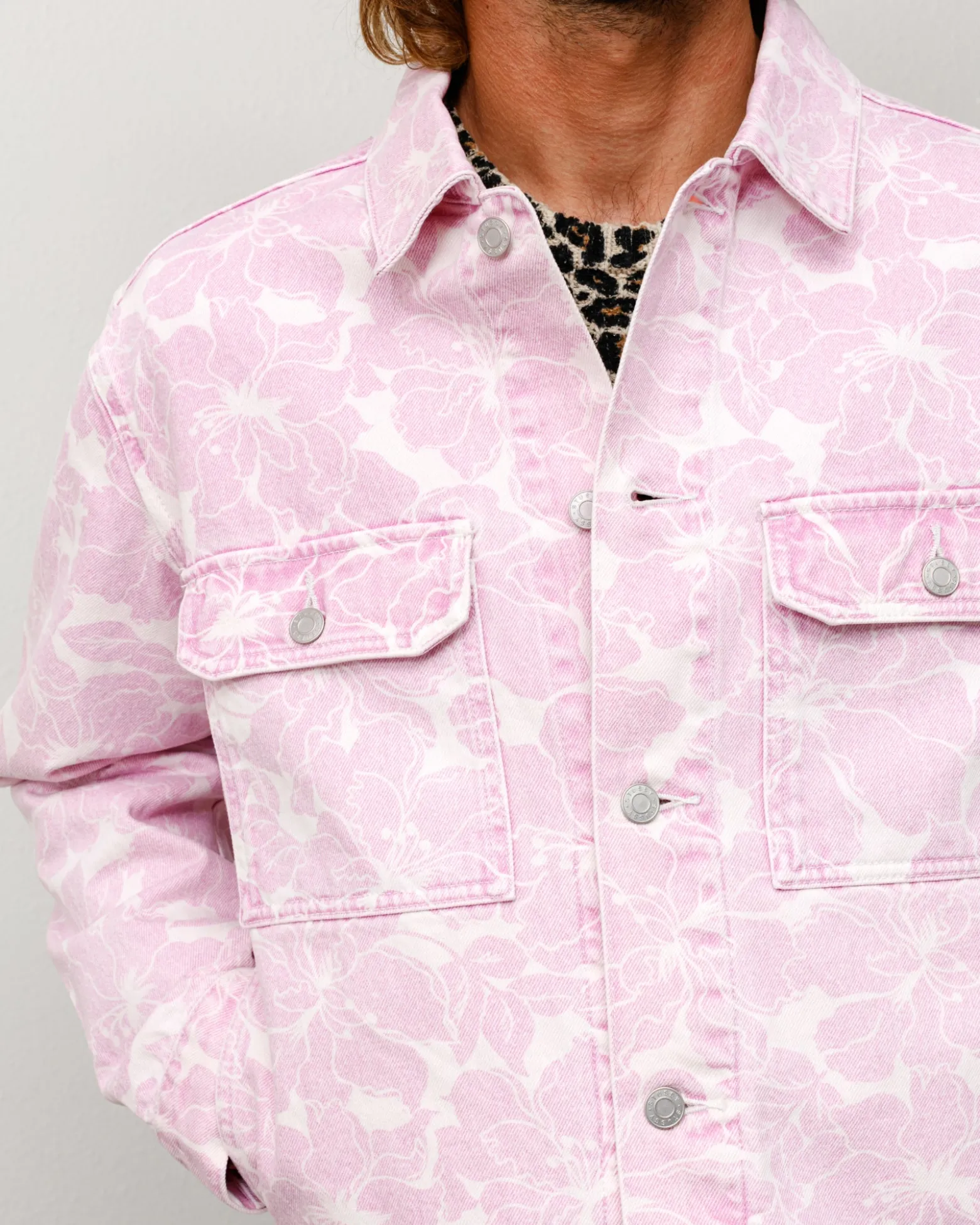 DENIM TRUCKER JACKET