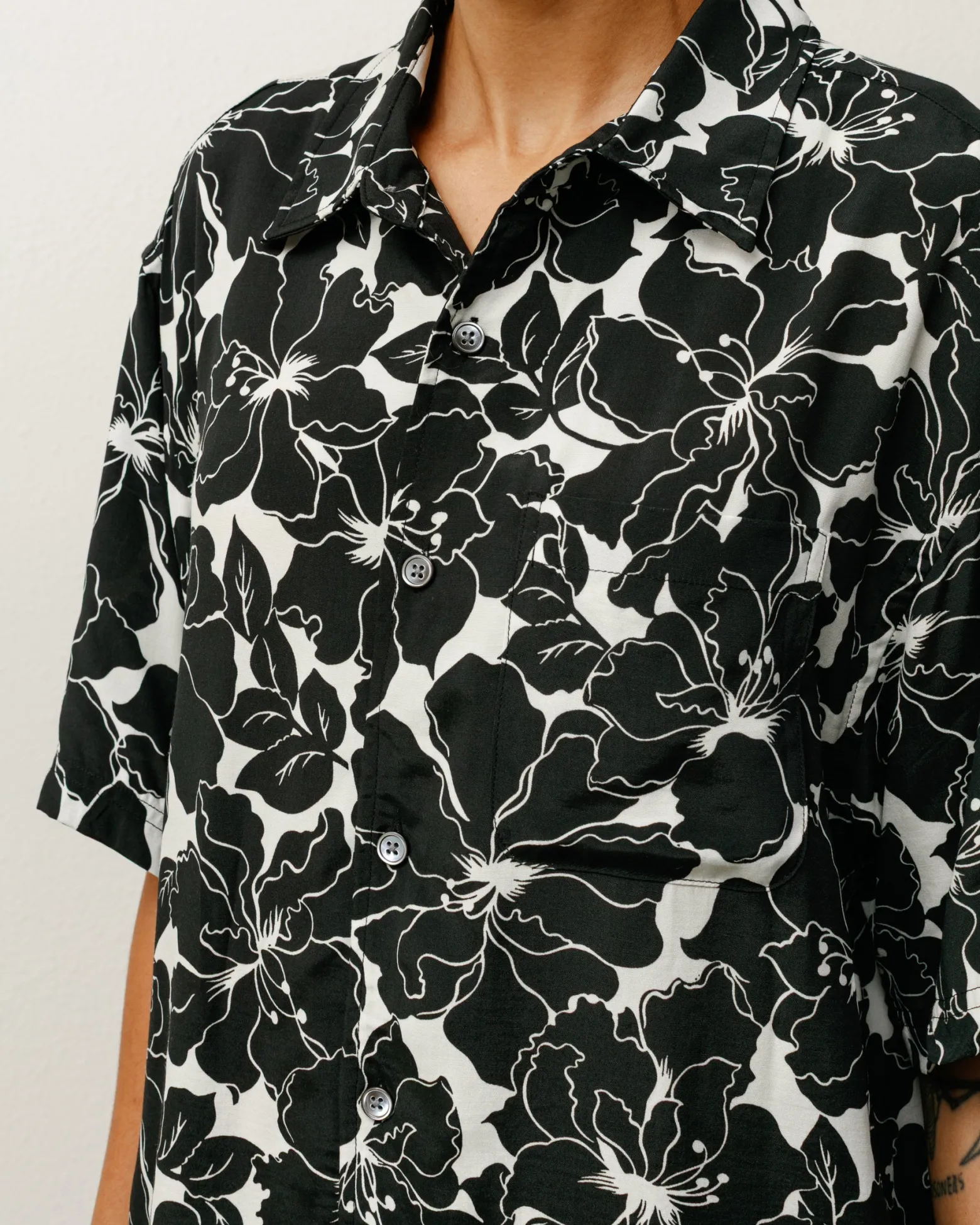 FLORAL HAWAIIAN SHIRT