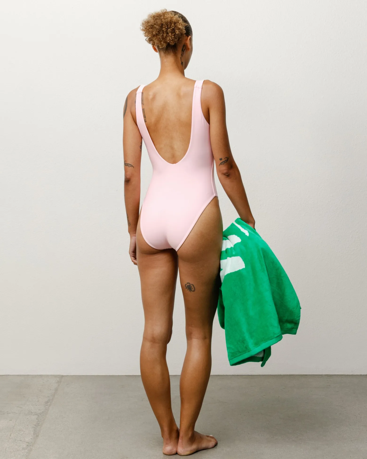 SURF STOCK ONE PIECE SWIMSUIT